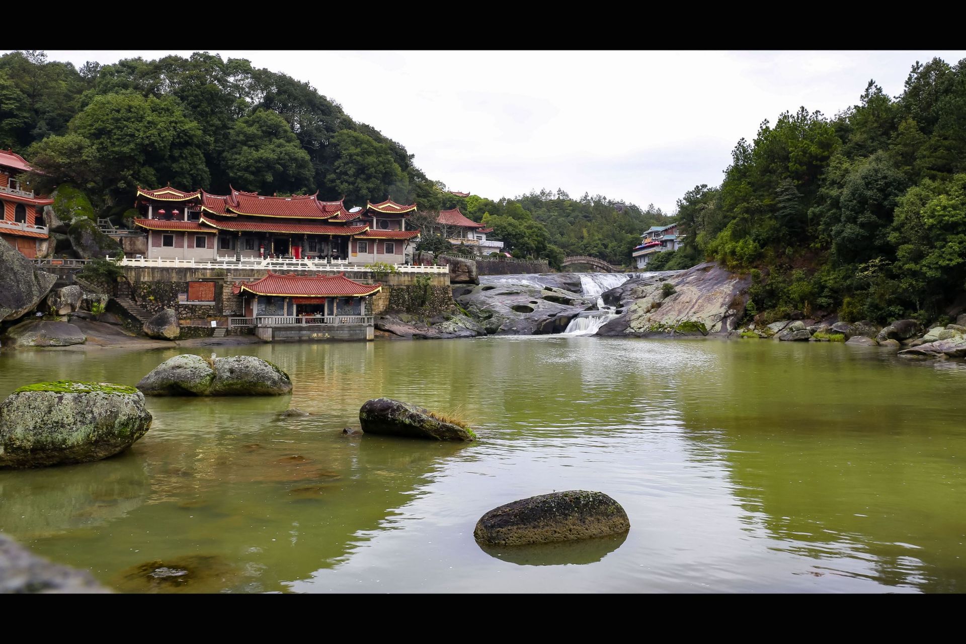 仙游九鲤湖风景区好玩吗,仙游九鲤湖风景区景点怎么样