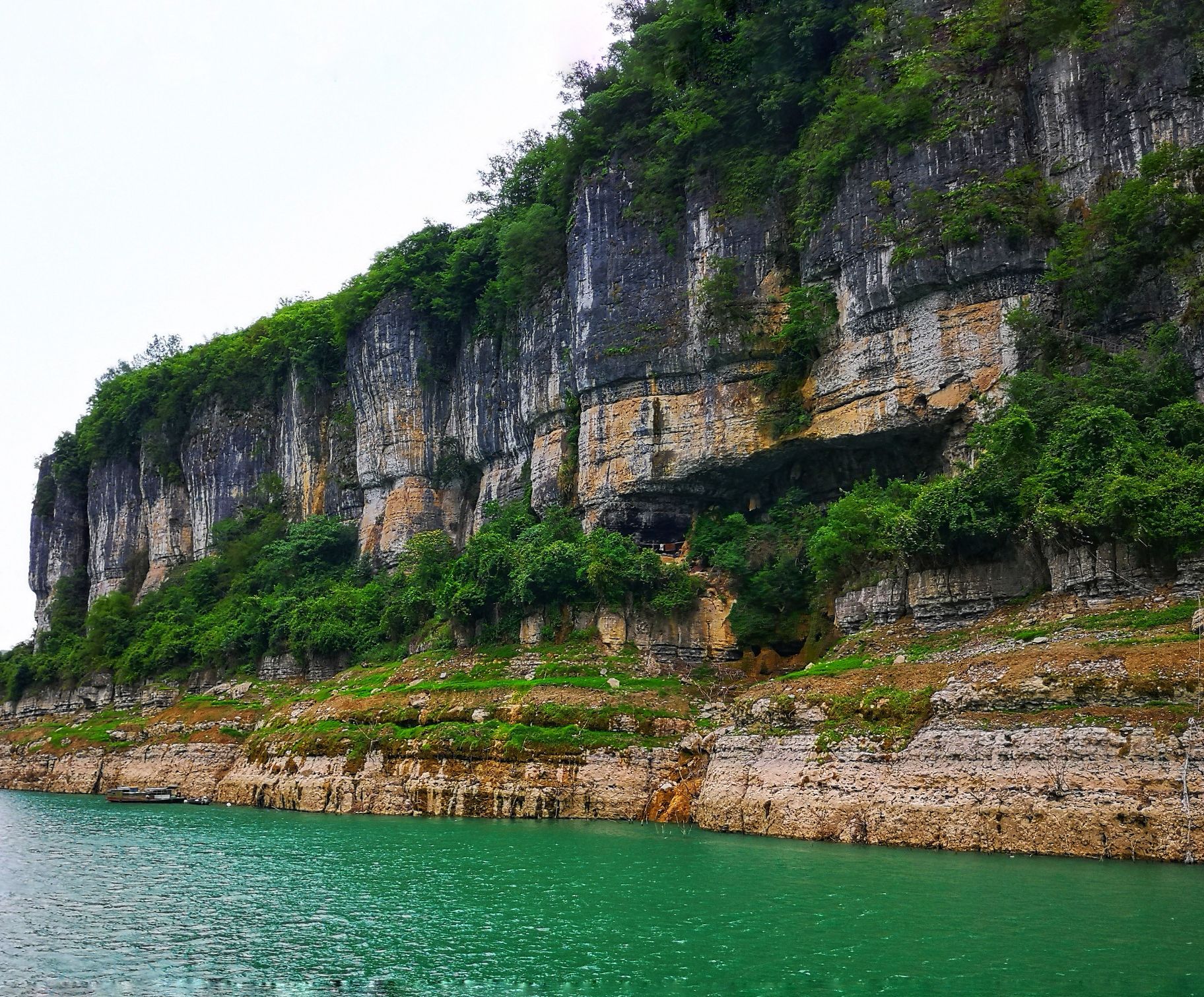 清江大峡谷