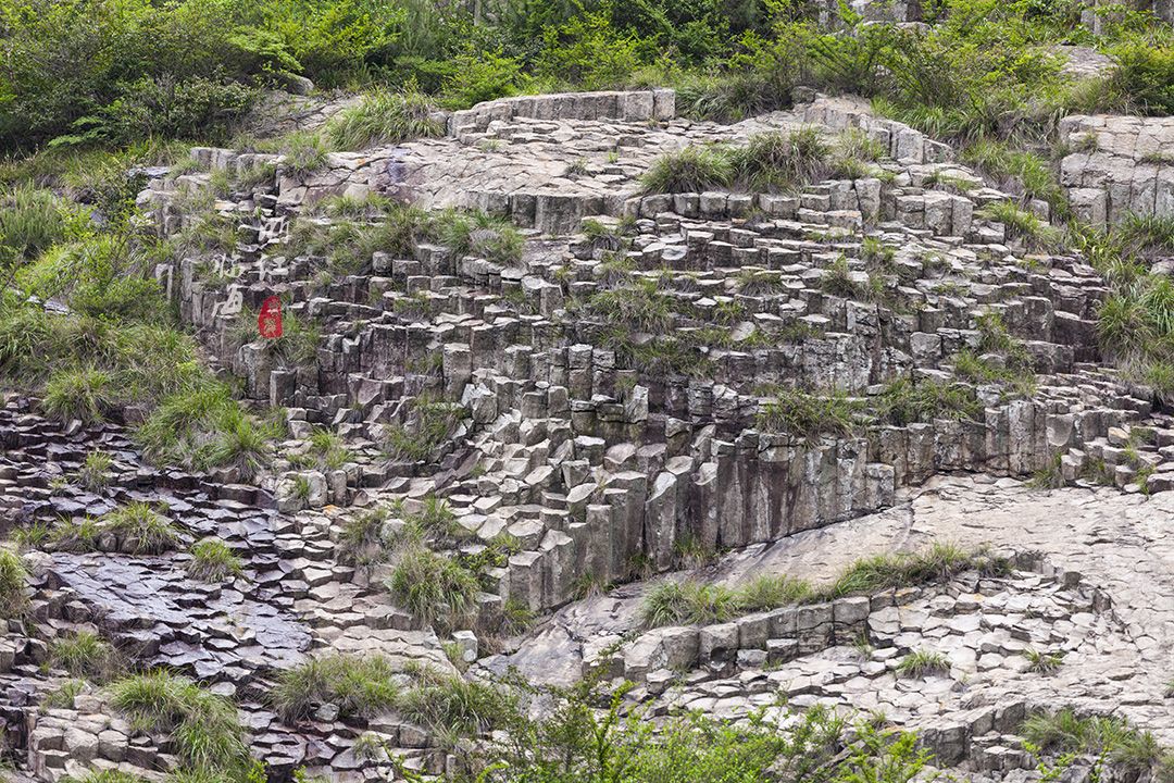 浙江临海大火山位于桃渚风景区的大堪头村,爆发于8000万年前的白垩纪