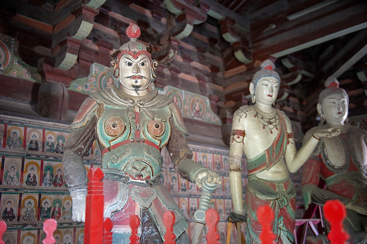 平遥古城外的镇国寺万佛殿,始建于五代十国时的北汉天会七年,距今已有