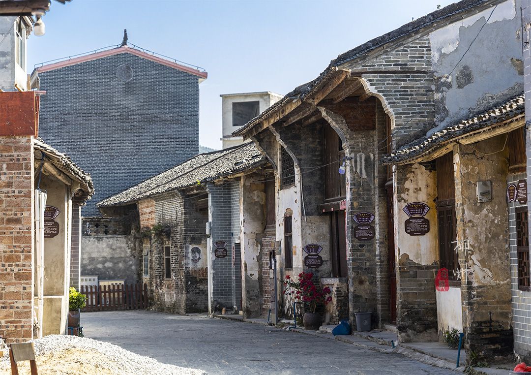 中渡古镇位于广西柳州市鹿寨县西北部,建镇于孙甘露元年(公元265年)