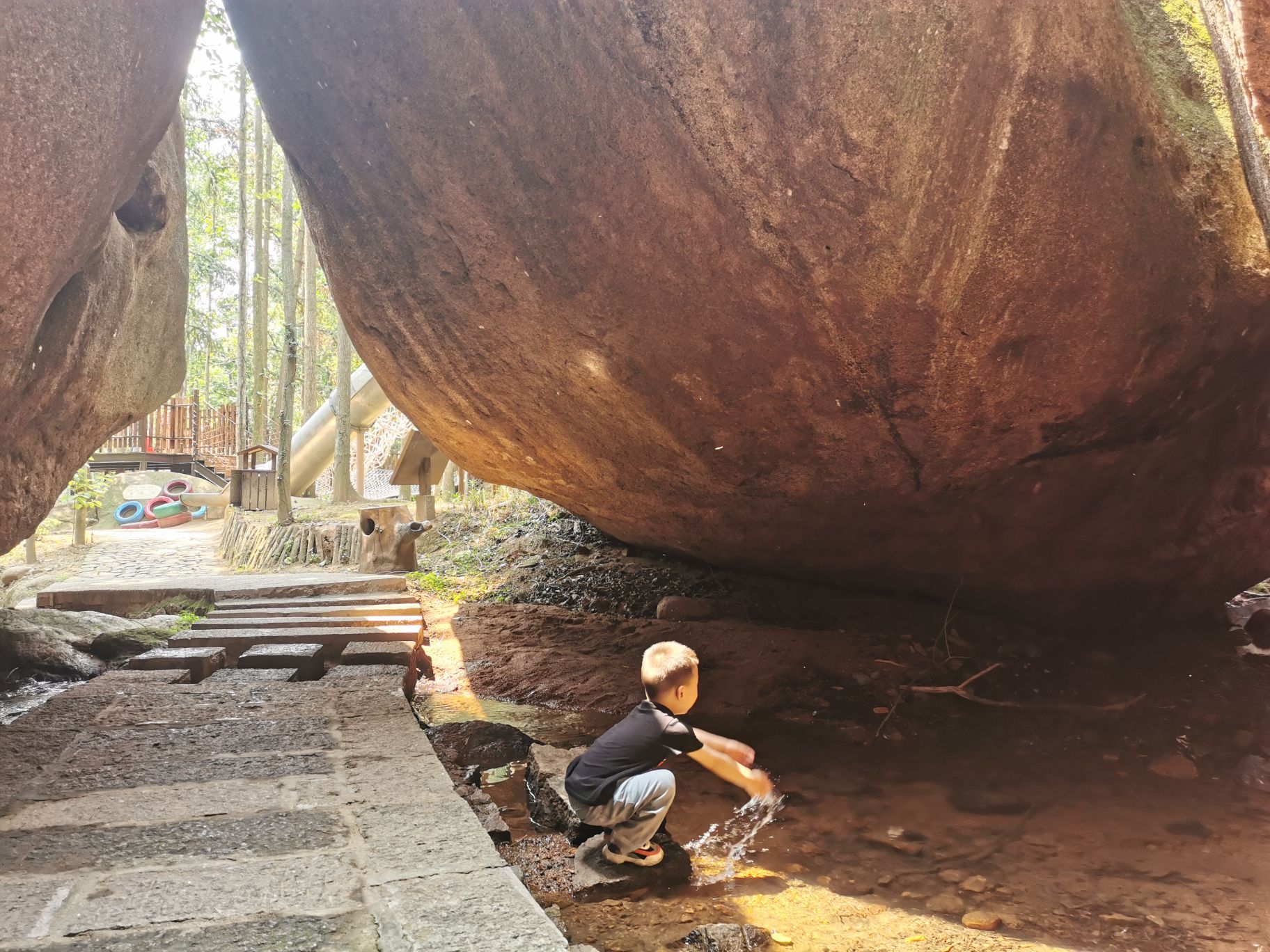 大龙山乌龙溪景区