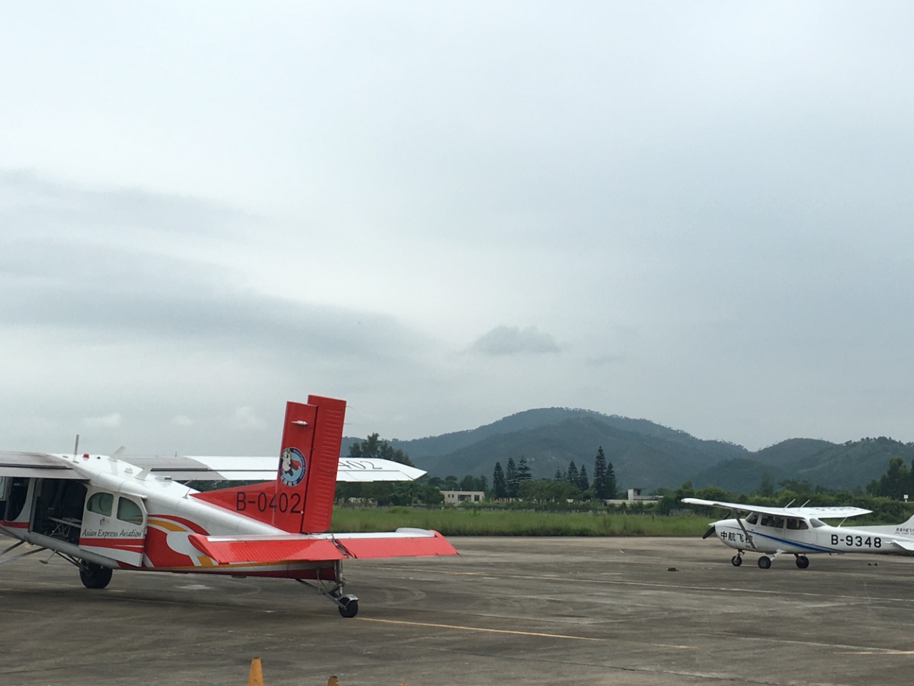 【自我突破】云浮罗定机场鹰飞跳伞俱乐部跳伞体验【高空俯瞰 60秒的