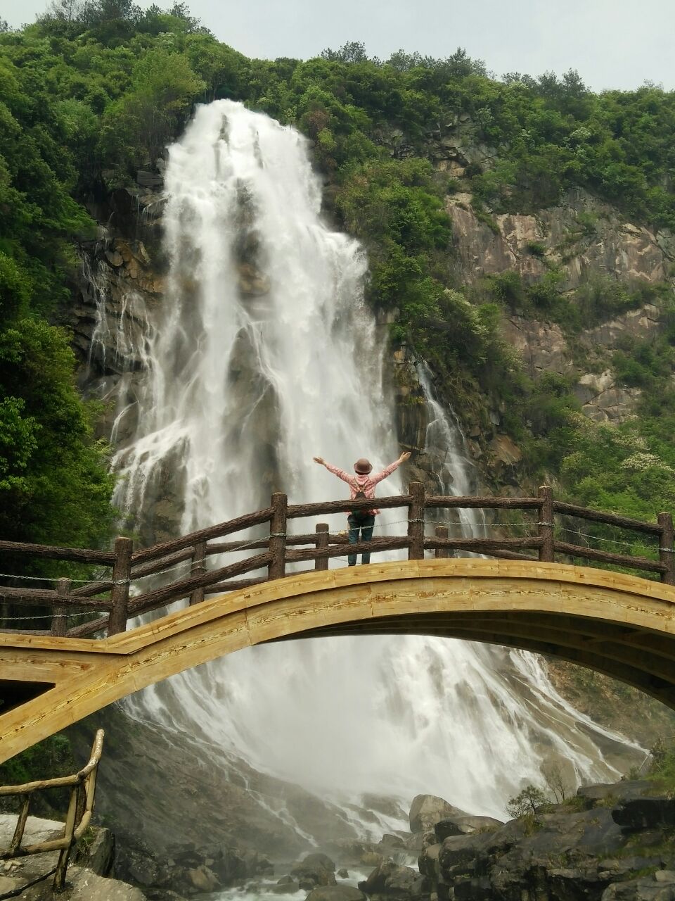 安庆大别山彩虹瀑布好玩吗,安庆大别山彩虹瀑布景点样