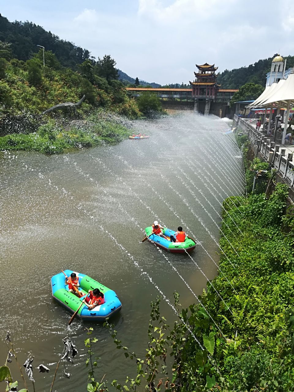 梅岭漂流