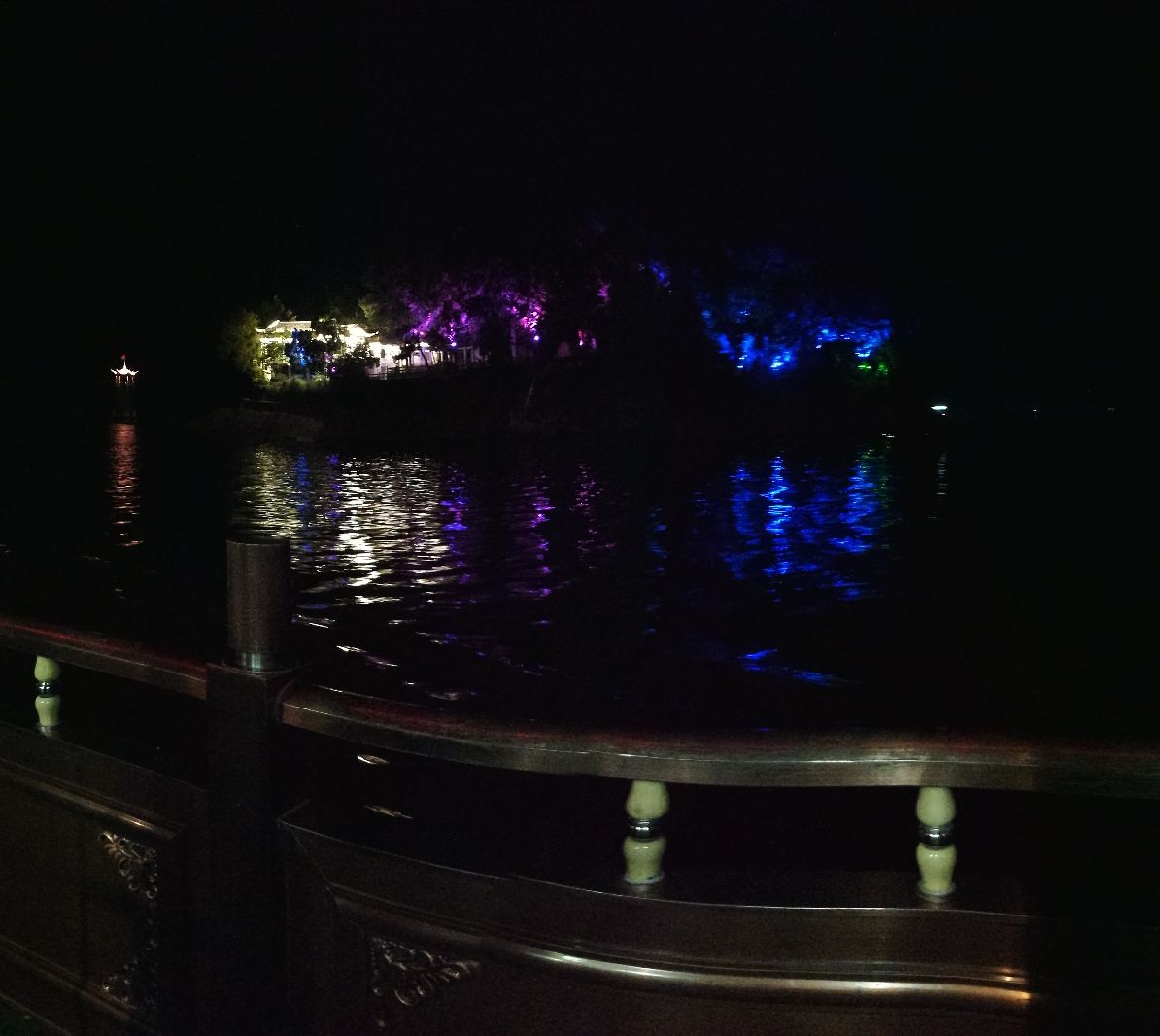 千岛湖千岛湖夜游好玩吗,千岛湖千岛湖夜游景点怎么样