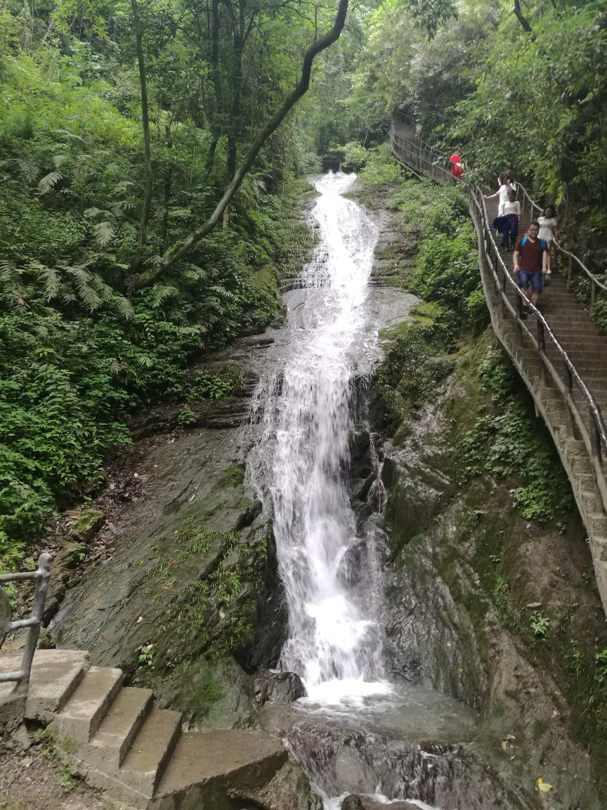 旅程愉快,爬山也不累.