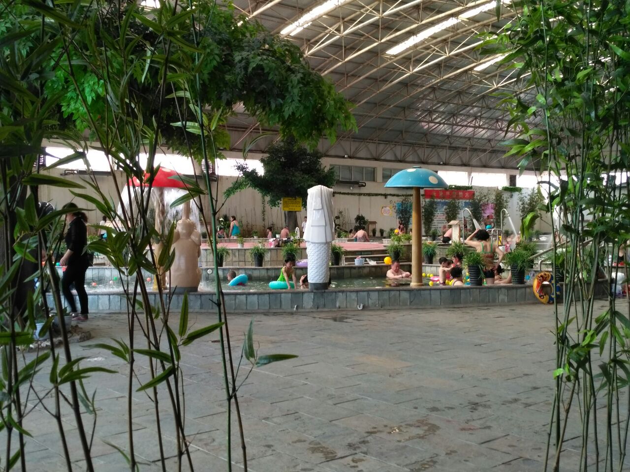 温欣源水上人家温泉