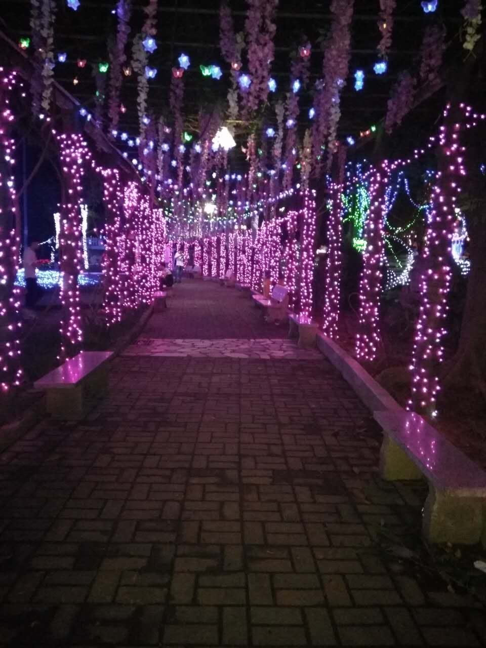 龙凤山庄影视度假村