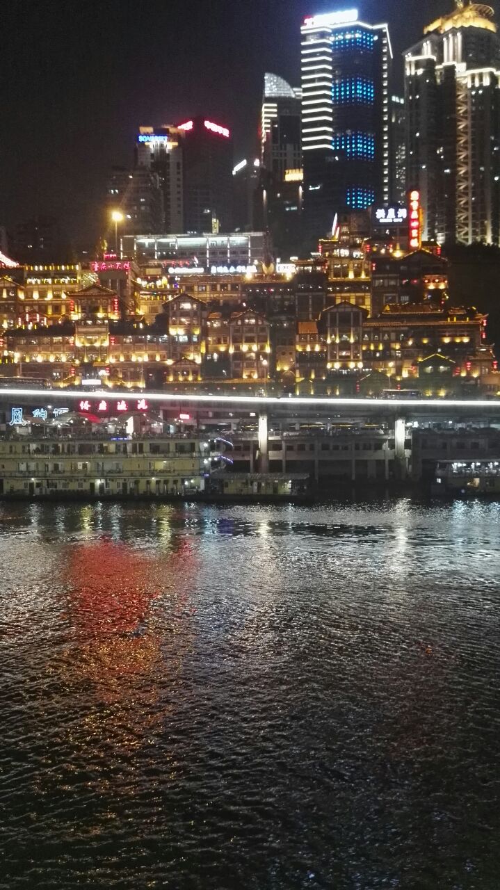 重庆夜游两江船票【豪华游船 嘉陵江 长江绝美夜景】