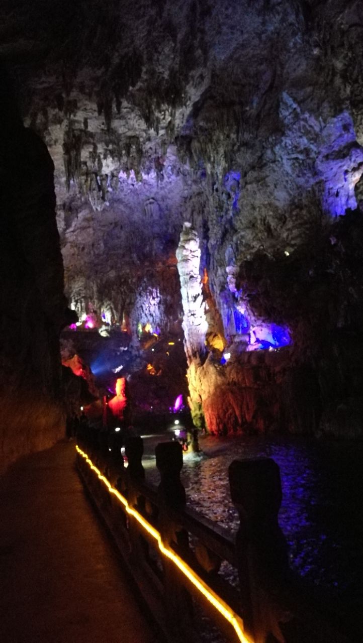 建水建水燕子洞好玩吗,建水建水燕子洞景点怎么样