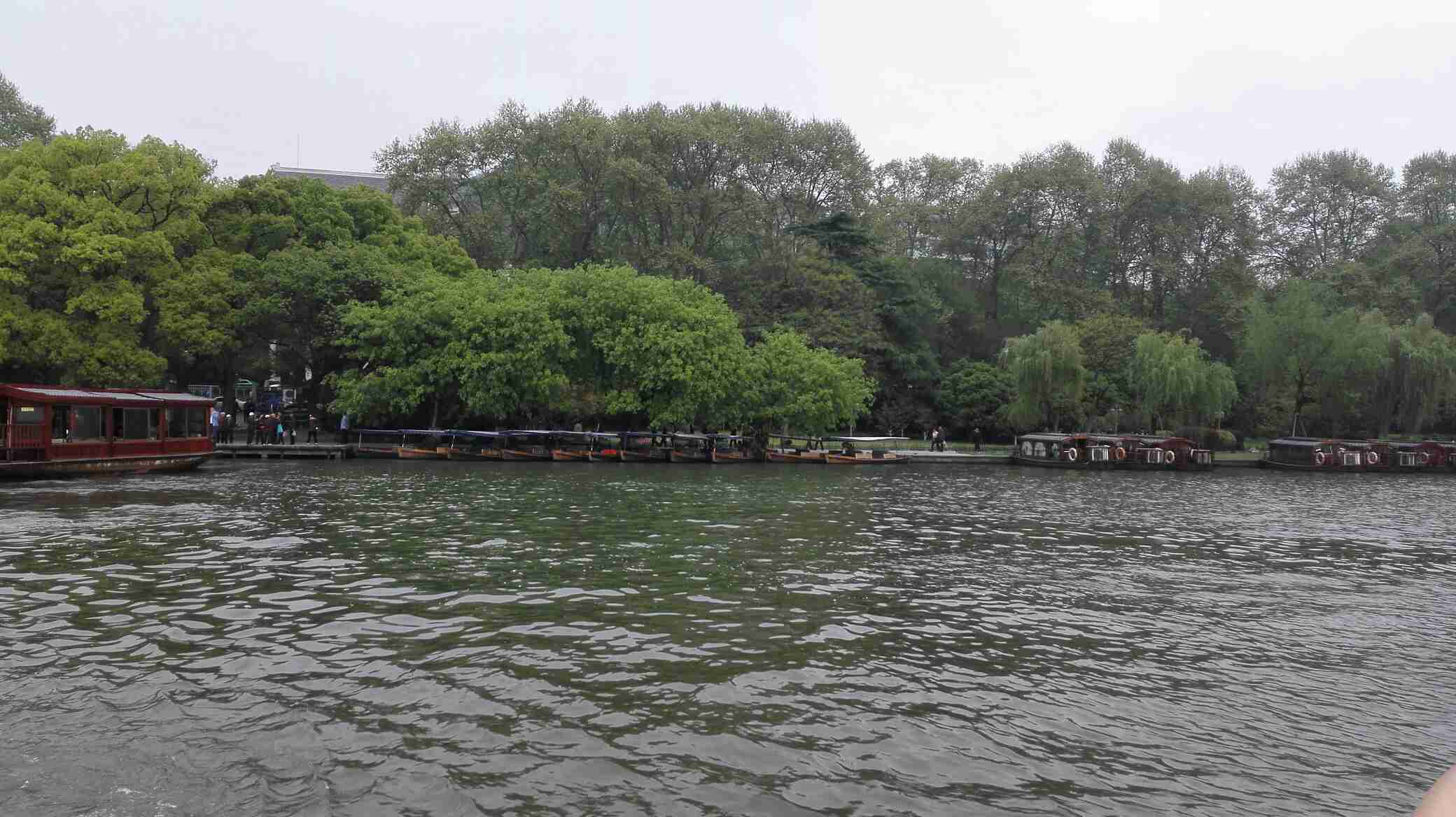 【携程攻略】苏州【旺季促销买一送一】杭州西湖游船 花港观鱼 龙井问