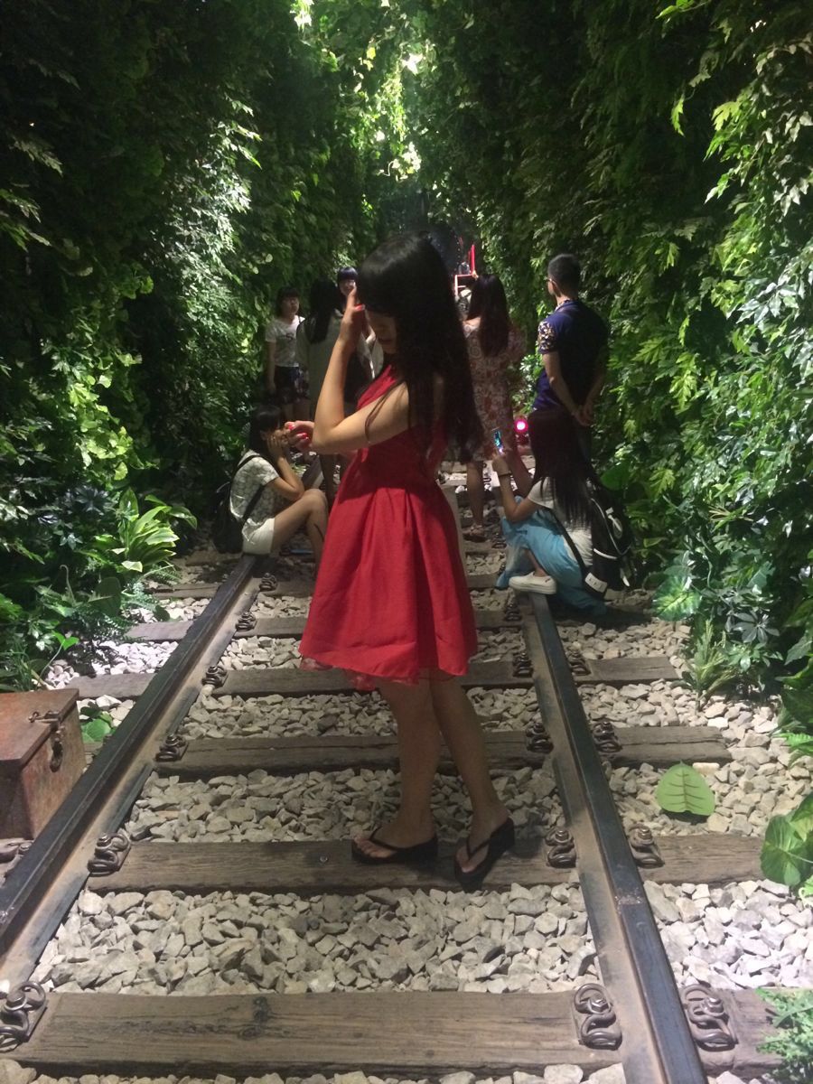 武汉后起之秀,气息街具有很美.拍照风情青春.希露薇的a气息v气息7.0完美攻略图片