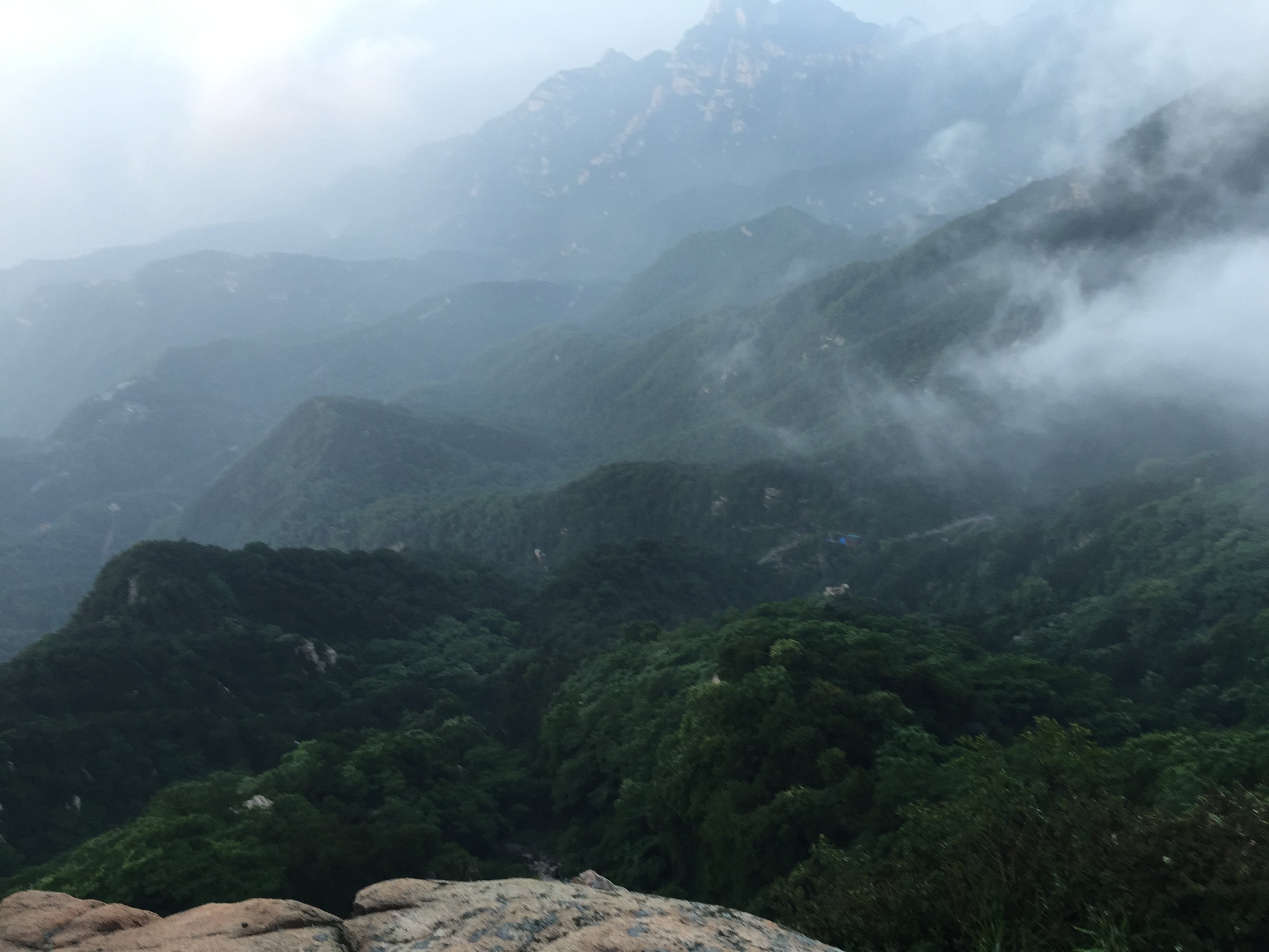 泰山旅游攻略指南? 携程攻略社区! 靠谱的旅游攻略平台,最佳的泰山自助游、自由行、自驾游、跟团旅线路,海量泰山旅游景点图片、游记、交通、美食、购物、住宿、娱乐、行程、指南等旅游攻略信息,了解更多泰山旅游信息就来携程旅游攻略。