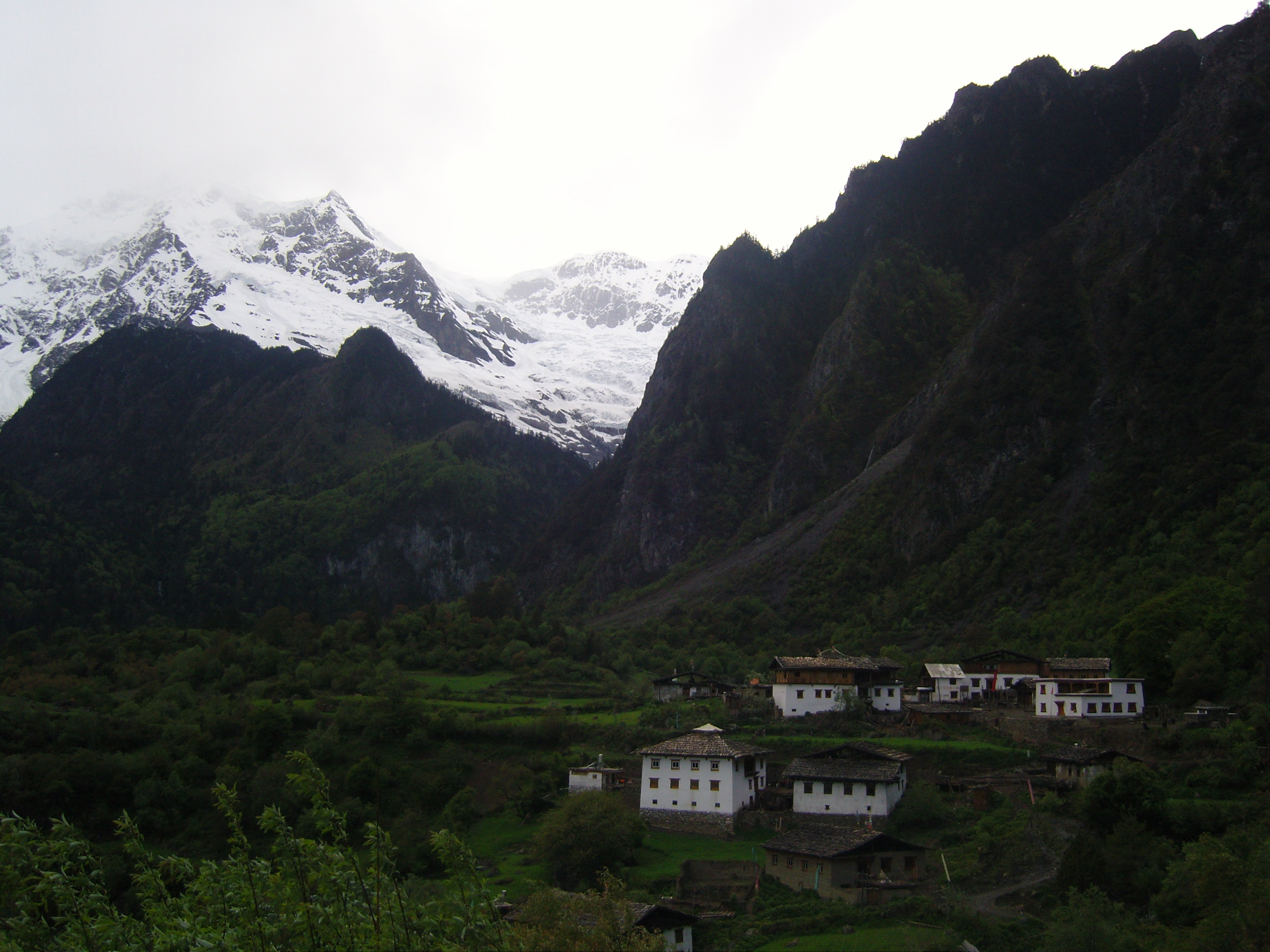 雨崩村旅游景点攻略图