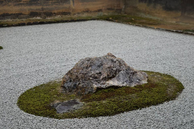 再游日本---寺院篇---谜样石庭---京都龙安寺