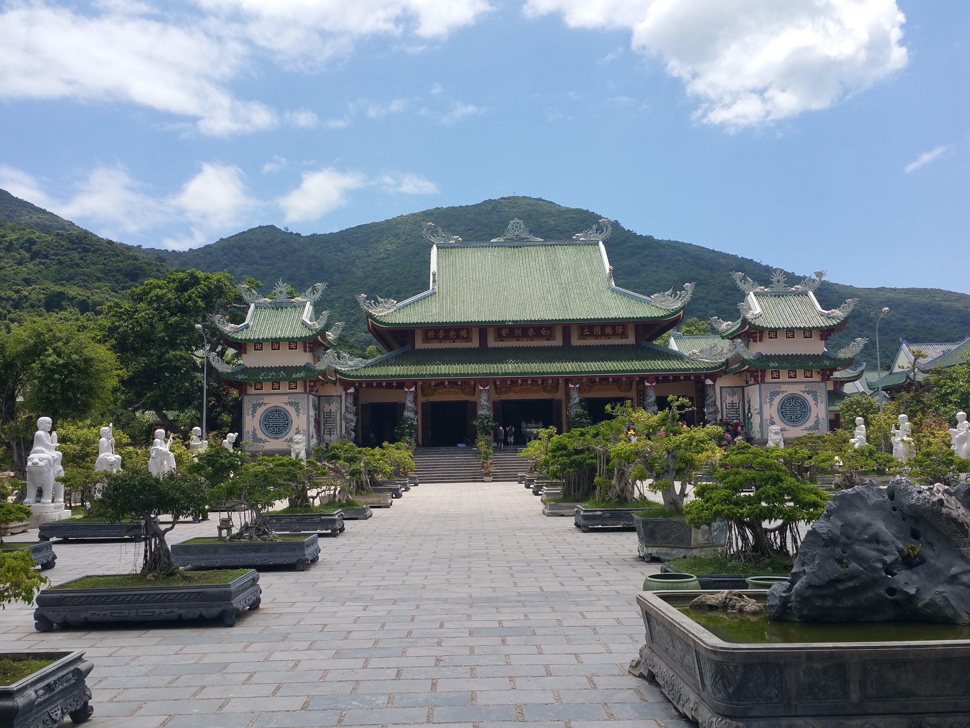 一生中必须要去的五十个地方~岘港