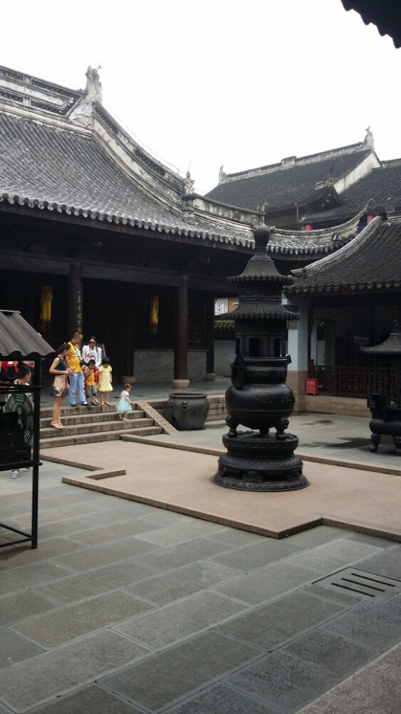 2022宝华寺游玩攻略,每逢过年过节.人很多.香客. 【去哪儿攻略】