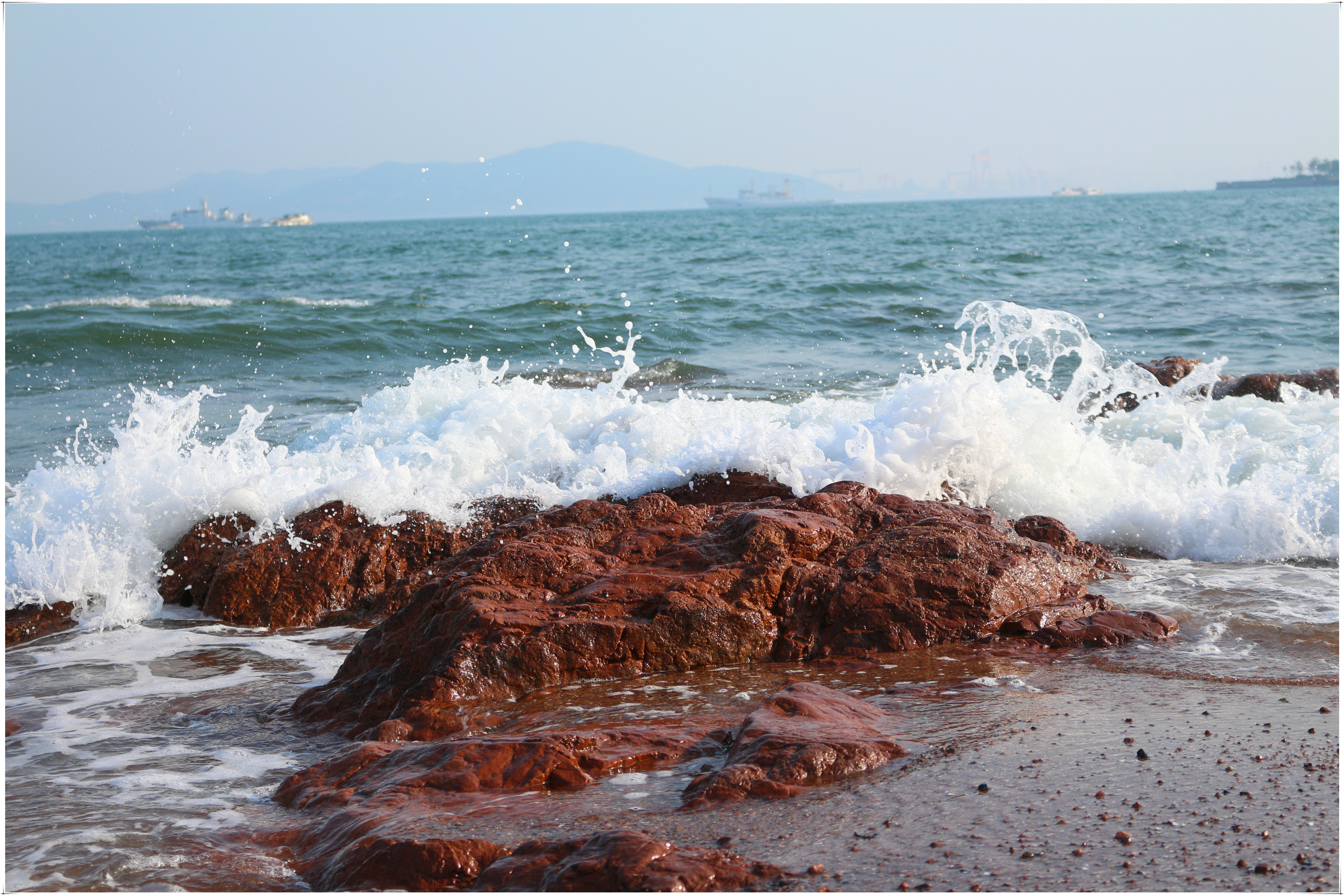 海风习习,冰爽青岛.