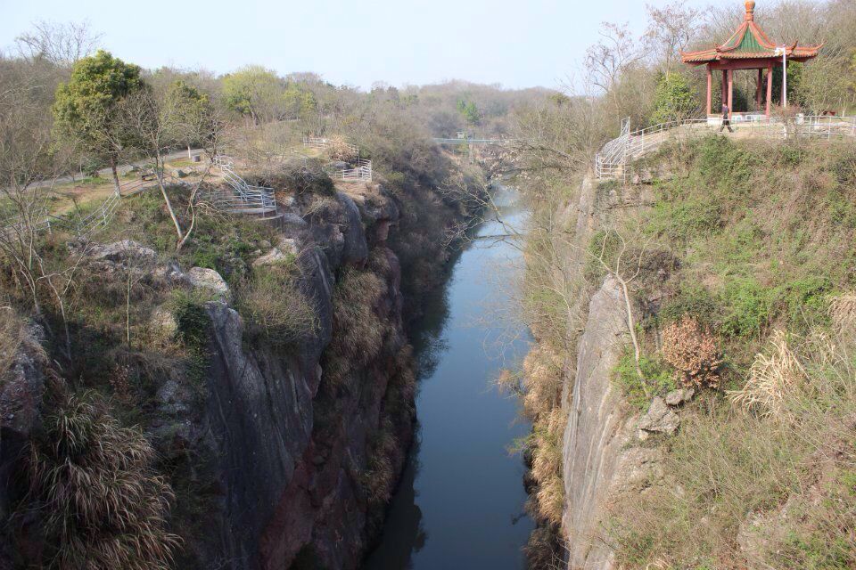 【携程攻略】南京天生桥风景区适合情侣出游旅游吗,桥