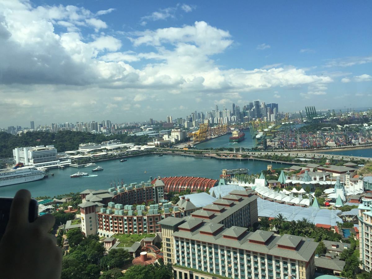 新加坡旅游攻略指南? 携程攻略社区! 靠谱的旅游攻略平台,最佳的新加坡自助游、自由行、自驾游、跟团旅线路,海量新加坡旅游景点图片、游记、交通、美食、购物、住宿、娱乐、行程、指南等旅游攻略信息,了解更多新加坡旅游信息就来携程旅游攻略。