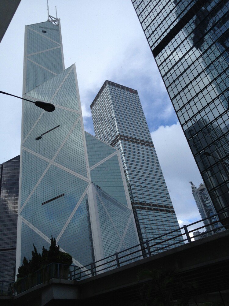            首先去了香港中银大厦