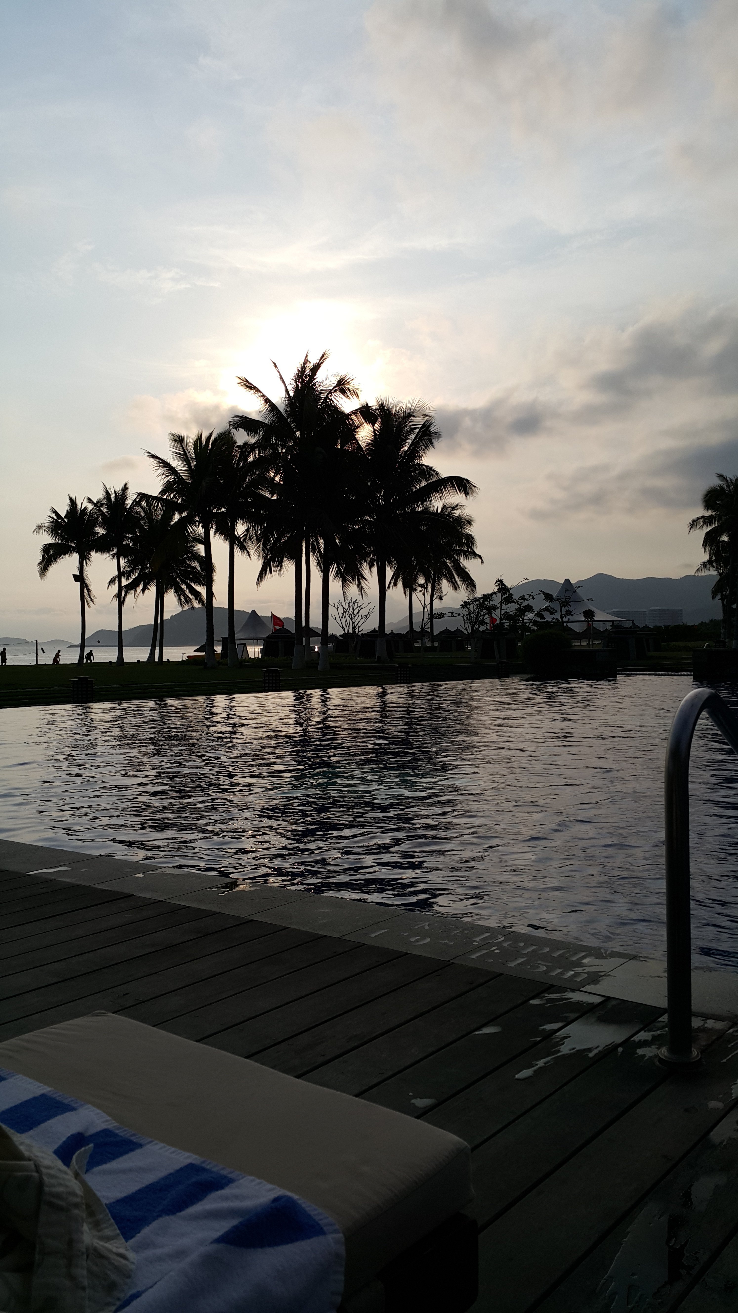 神州半岛喜来登度假酒店_三亚喜来登度假酒店