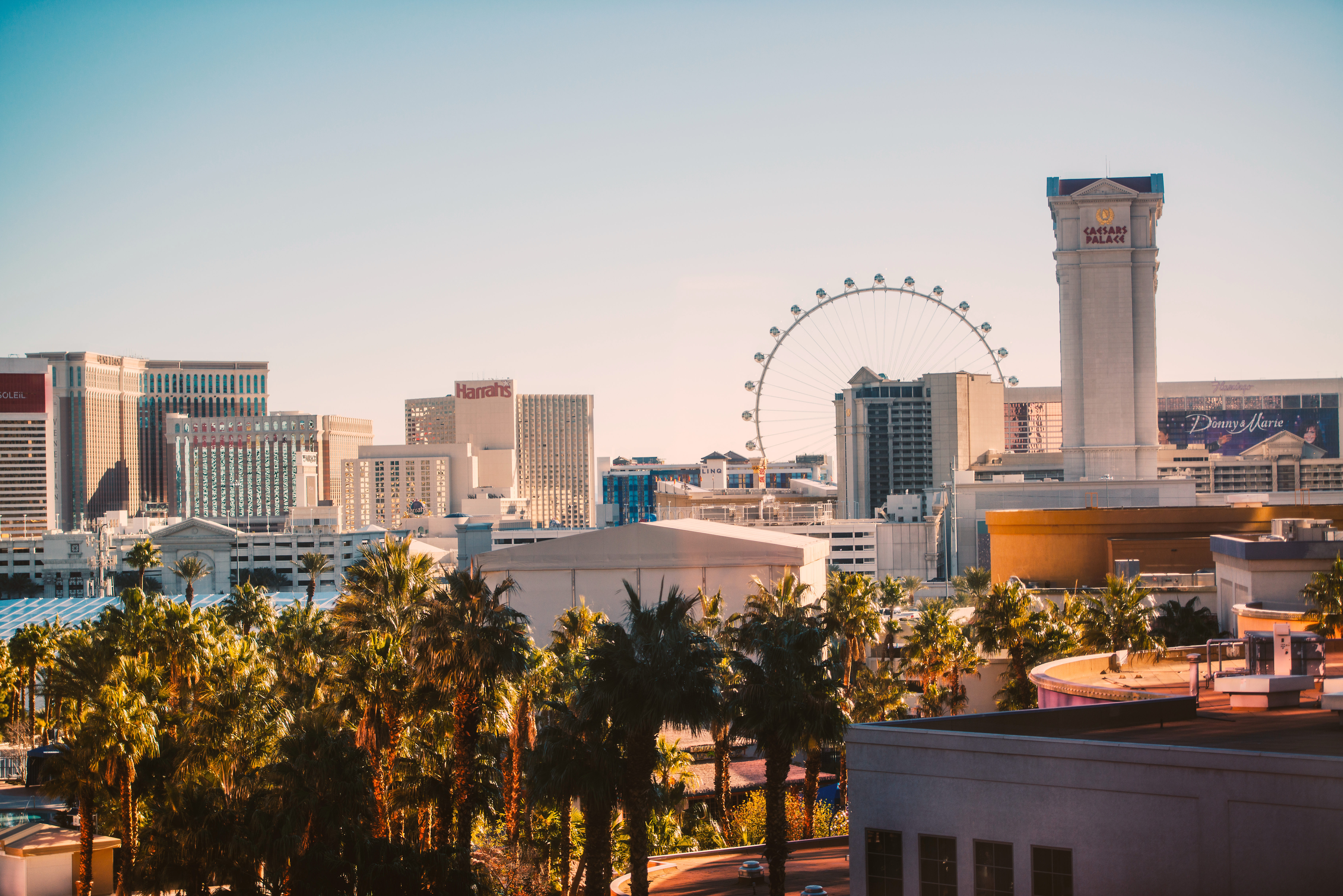 美国洛杉矶+拉斯维加斯+黄石公园12日半自助