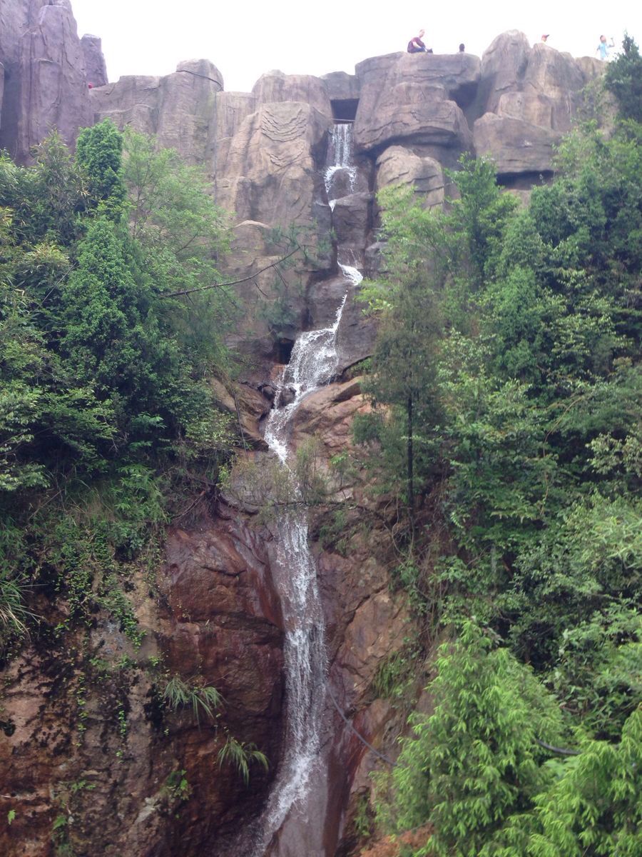 【携程攻略】平江玻璃桥景区石牛寨适合朋友出游旅游