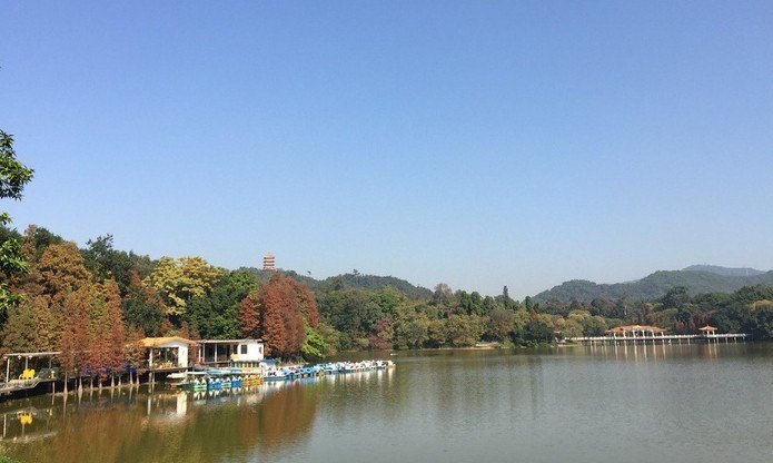 麓湖公园