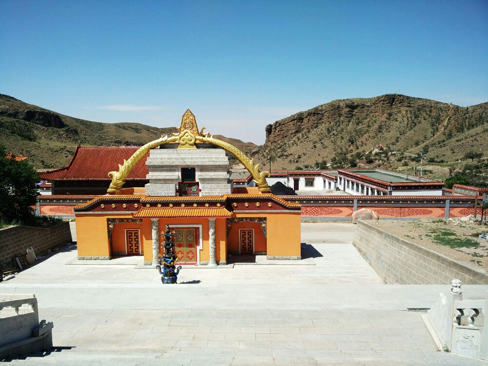 阿拉善左旗贺兰山广宗寺(南寺)生态旅游区好玩吗,阿