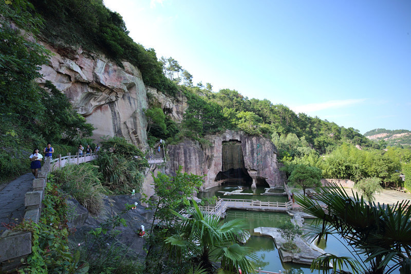 青春行三门,探秘舌尖上的跳跳鱼,玩转木杓沙滩,蛇蟠岛,东屏古村,潘家