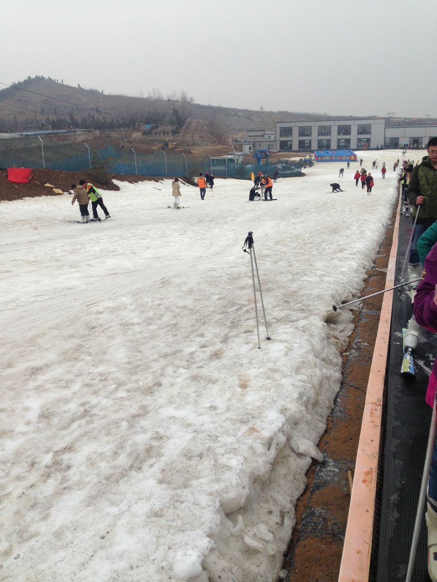 茶山滑雪场