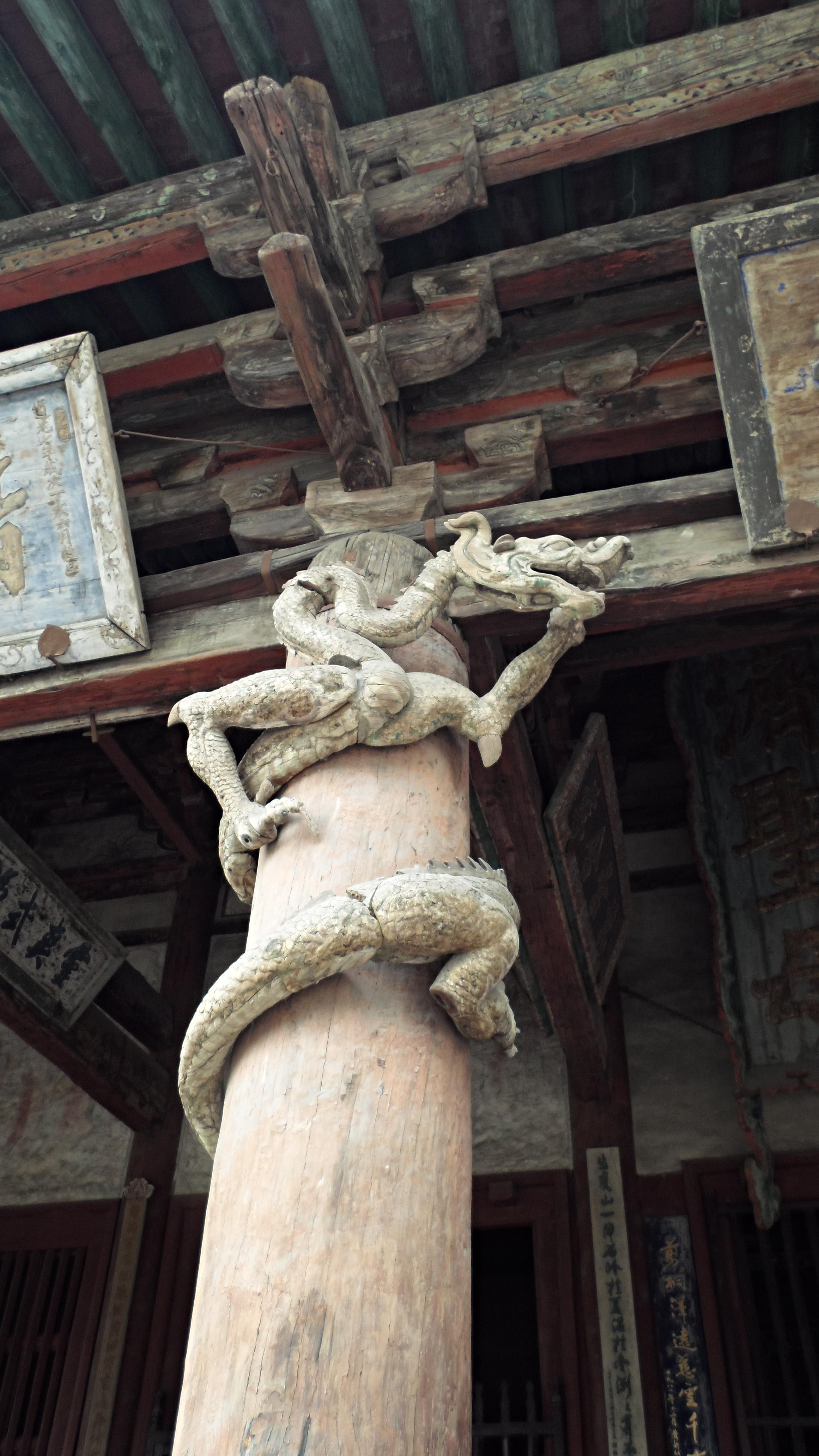晋祠 晋祠三宝:鱼沼飞梁,献殿,圣母殿.