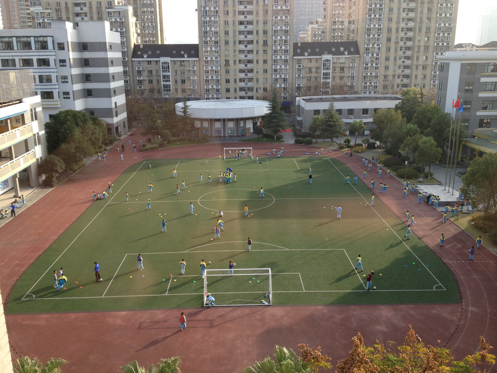访问杭州市崇文实验小学
