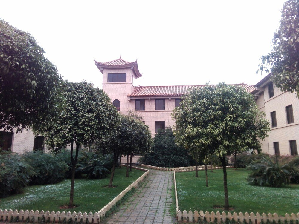 云南大学