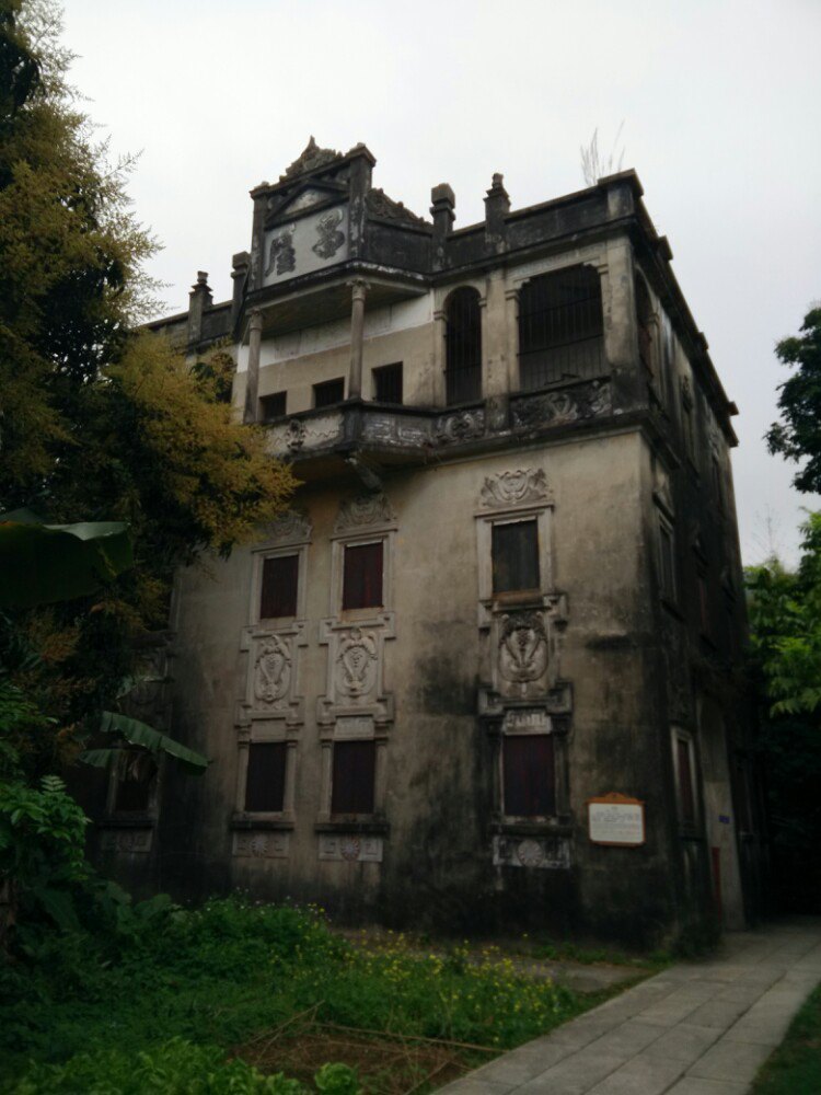 马降龙碉楼群