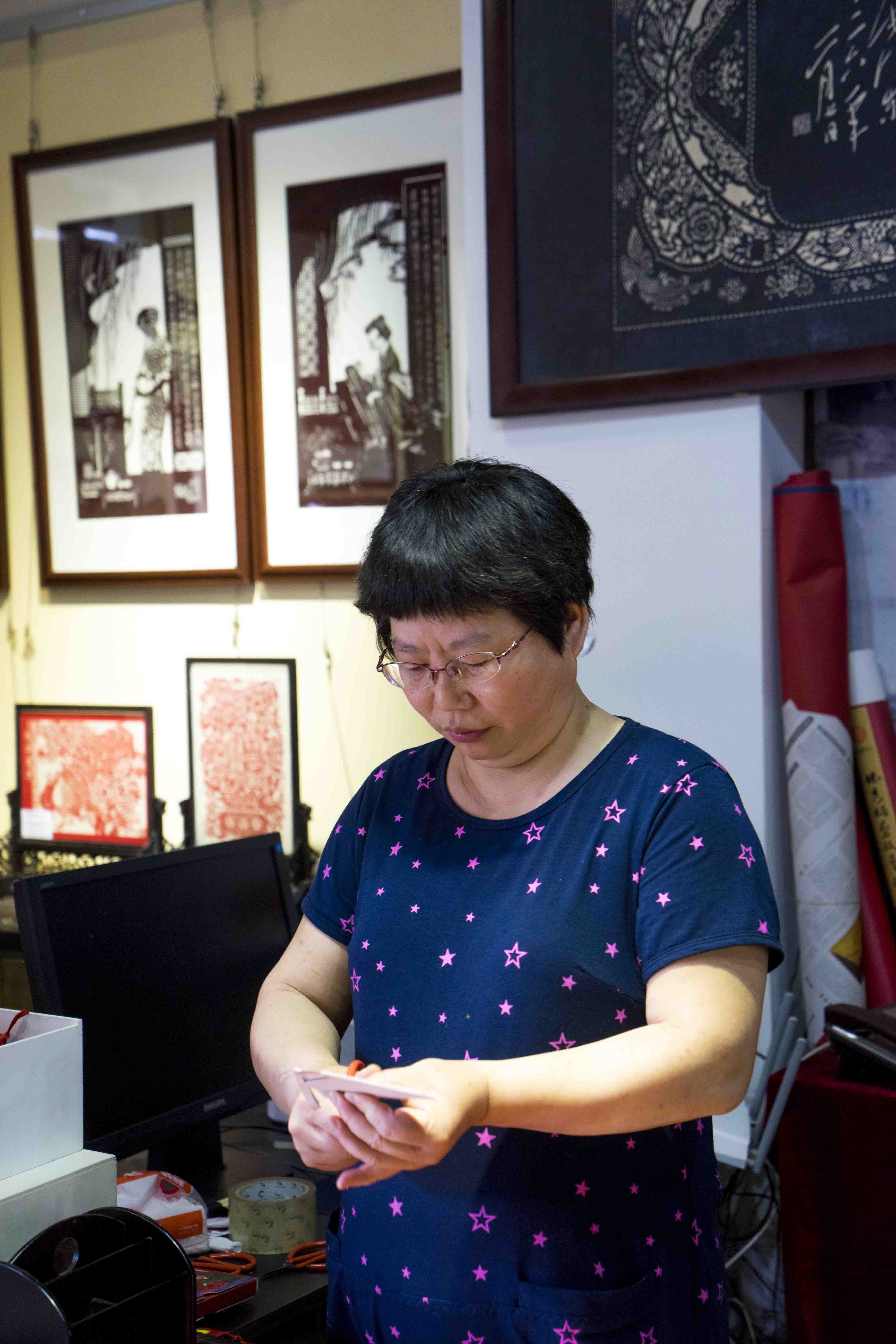      张秀娟,临海剪纸代表性传承