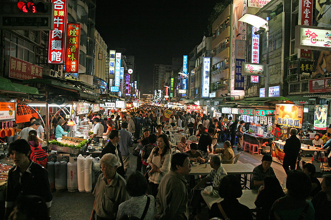 这黱热闹 六合夜市