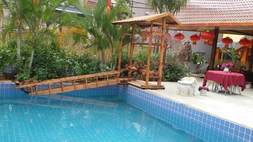 景洪王府温泉酒店