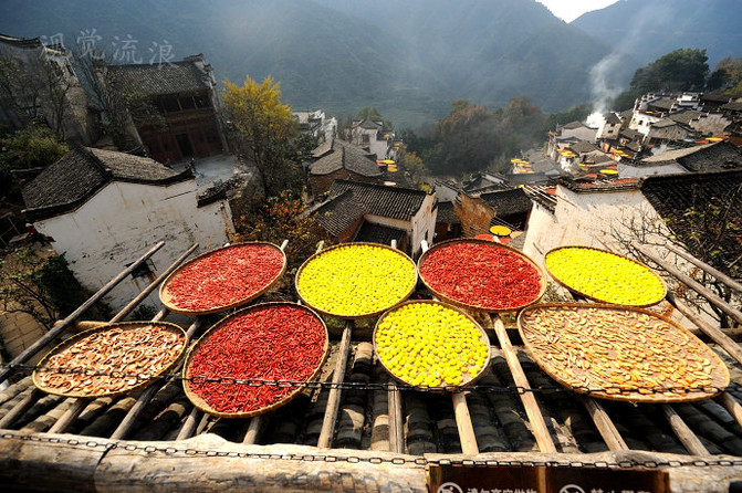 "篁岭晒秋"成为婺源除油菜花之外新的旅游亮点