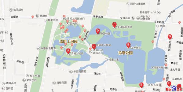 龙亭公园均在一起,包公词,开封府景区在一起,大相国寺也不远,地图上图片