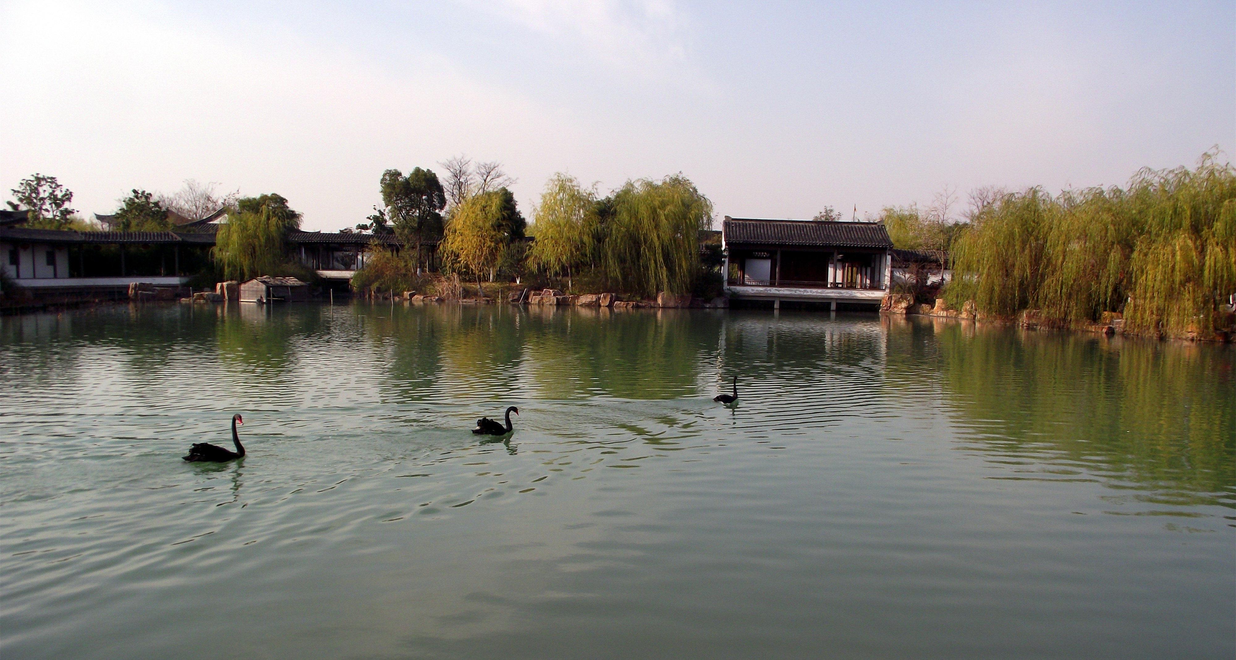 水山庄                                               尚湖风景区