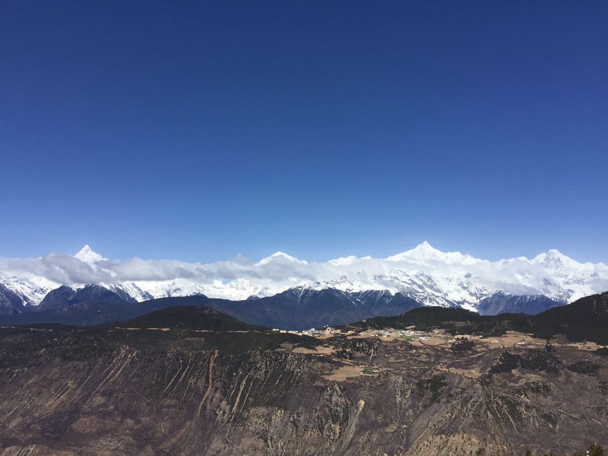 05月04日德钦天气预报:多云 气温: 2℃~16℃