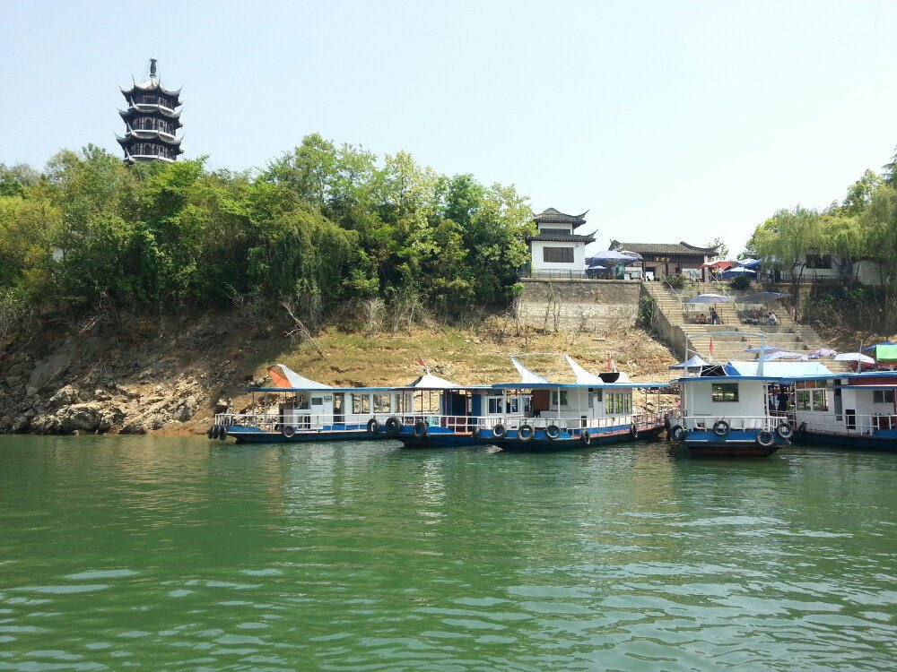 瀛湖