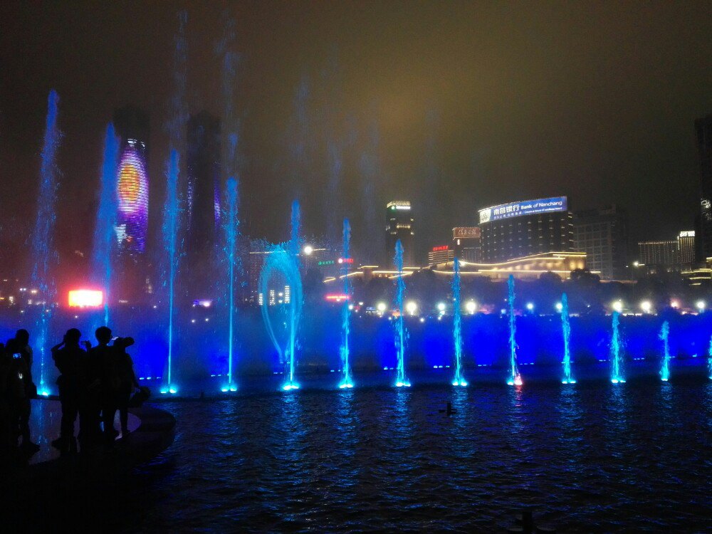 秋水广场旅游景点攻略图