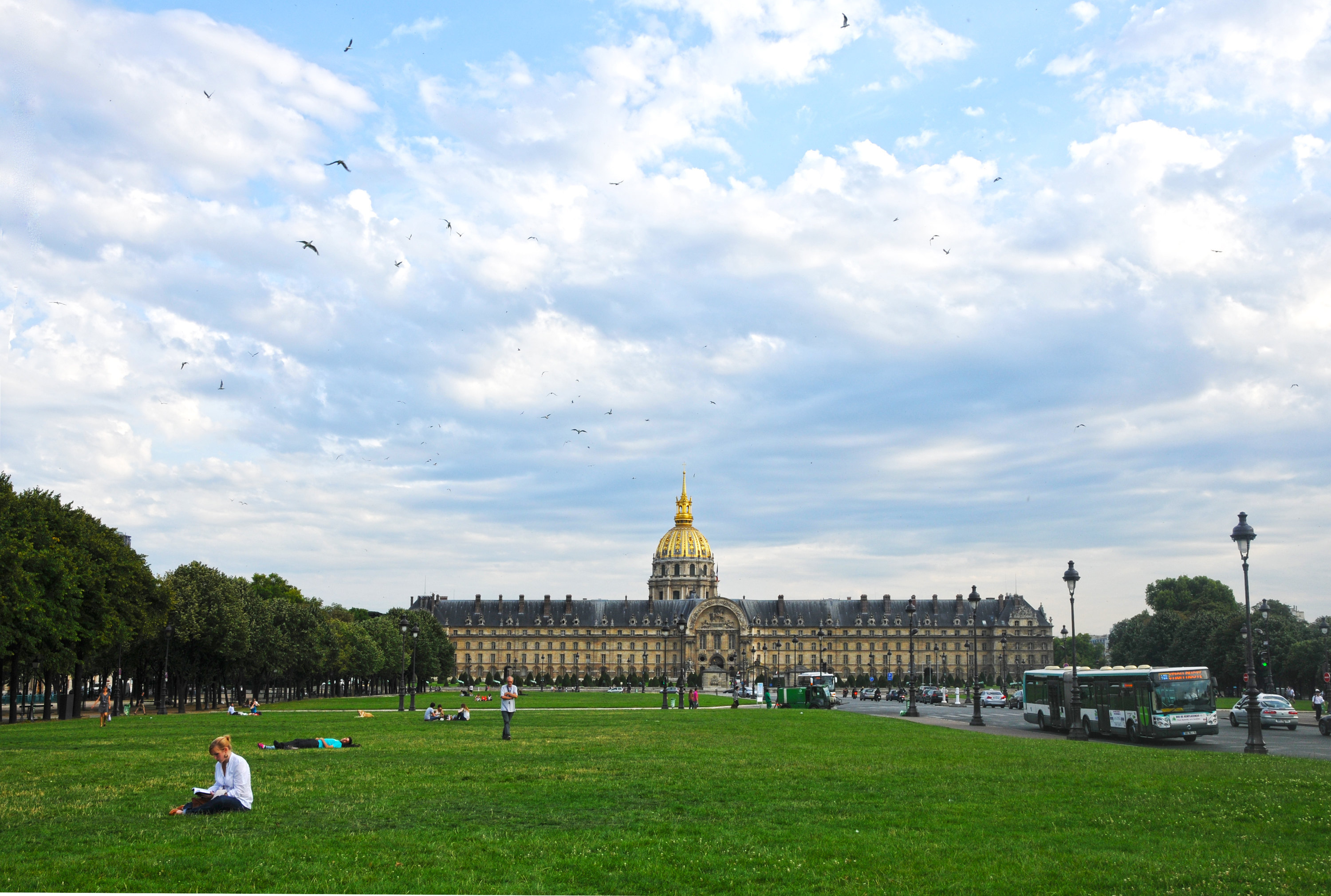 法国巴黎4日3晚跟团游(3钻)·花都逍遥游
