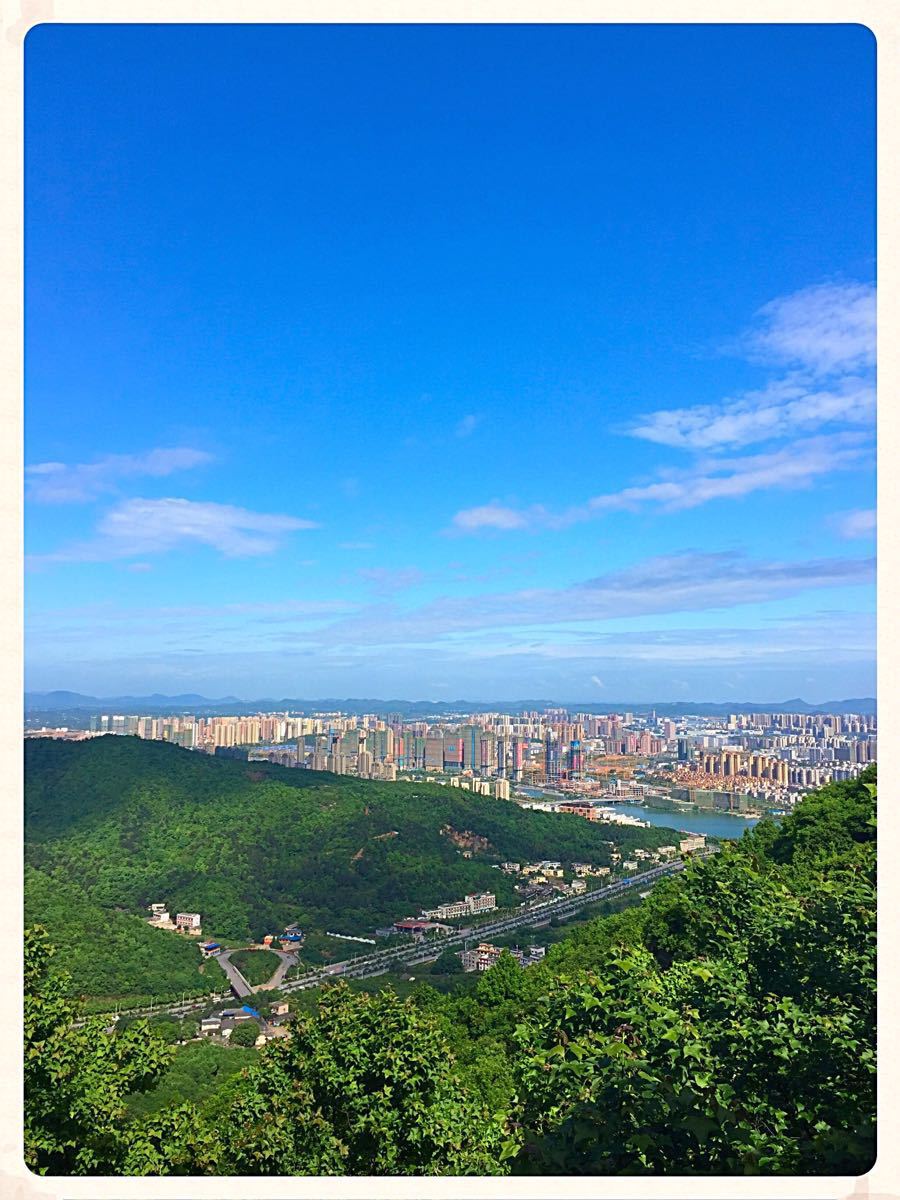 【携程攻略】湖南岳麓山景点,早晨登山,空气好～从坐