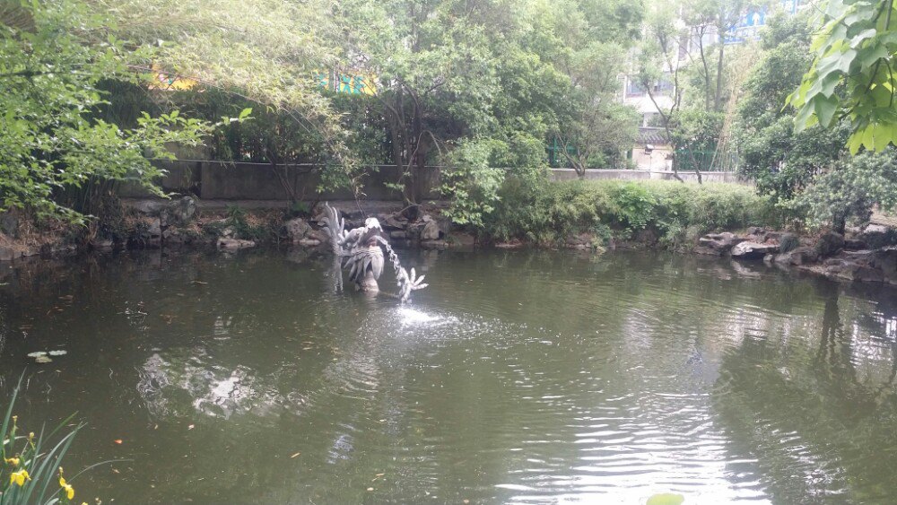 【携程攻略】上海汇龙潭公园景点,建于明万历年间,是