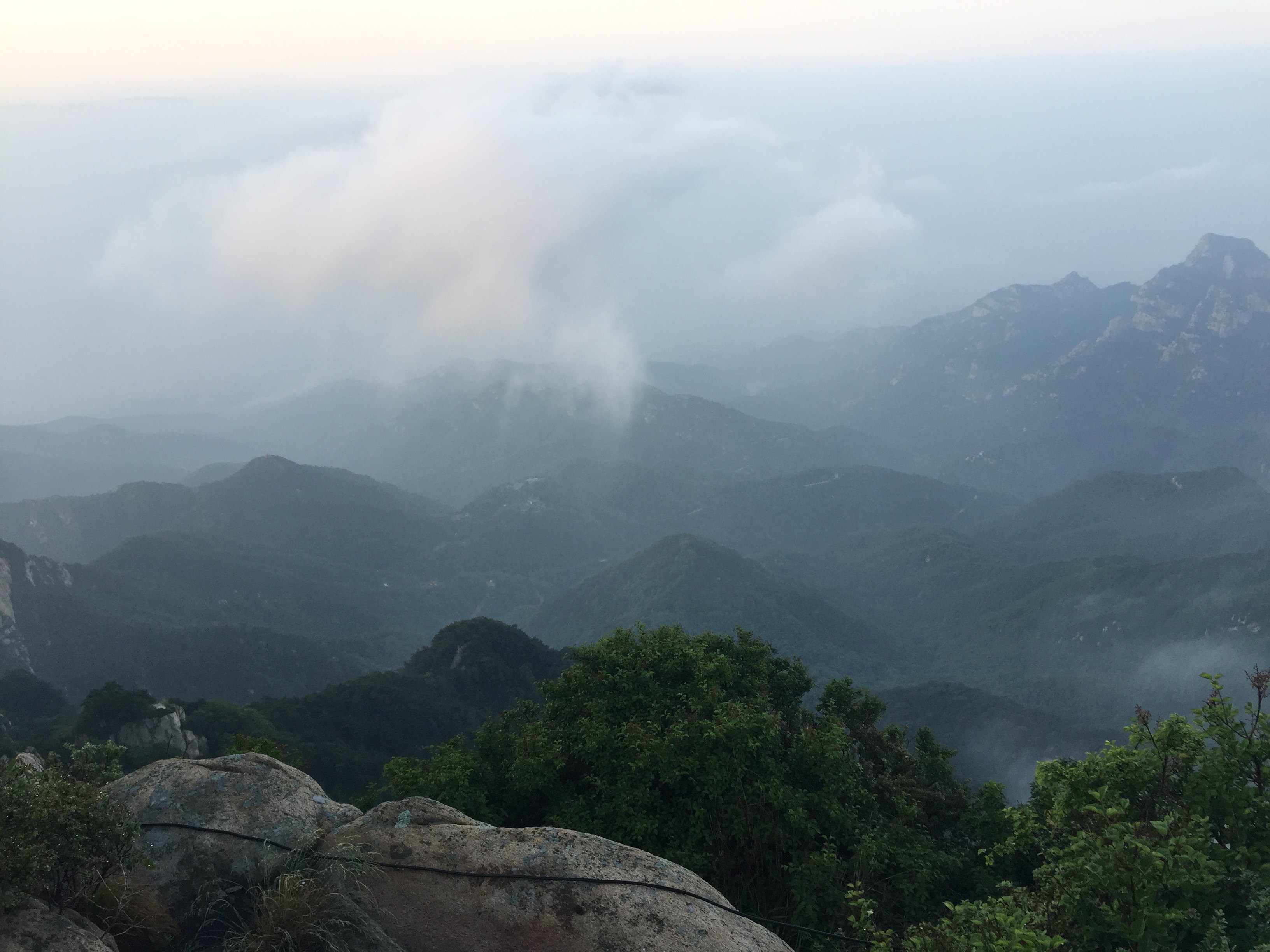 泰山旅游攻略指南? 携程攻略社区! 靠谱的旅游攻略平台,最佳的泰山自助游、自由行、自驾游、跟团旅线路,海量泰山旅游景点图片、游记、交通、美食、购物、住宿、娱乐、行程、指南等旅游攻略信息,了解更多泰山旅游信息就来携程旅游攻略。